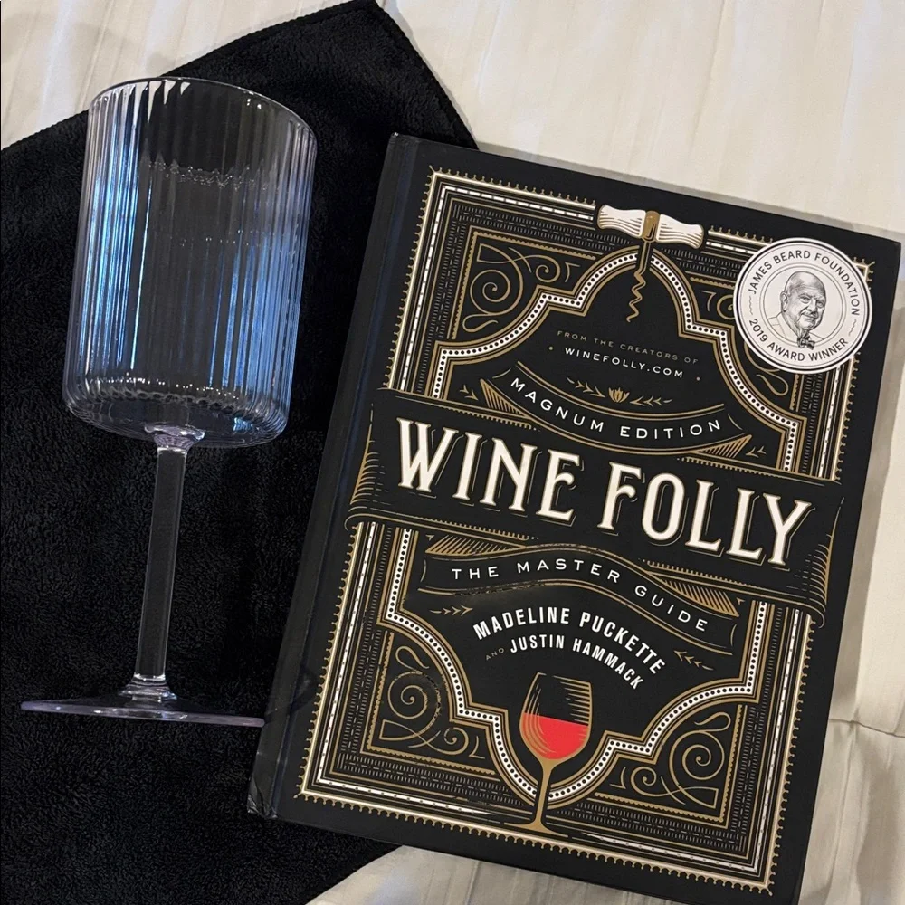 Wine Folly Magnum Edition Book - Picture 1 of 7